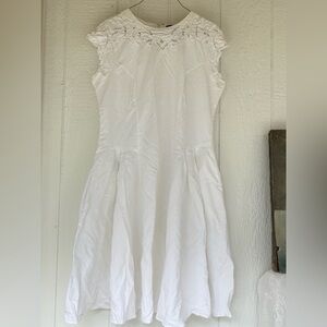 White Sleeveless Dress Large